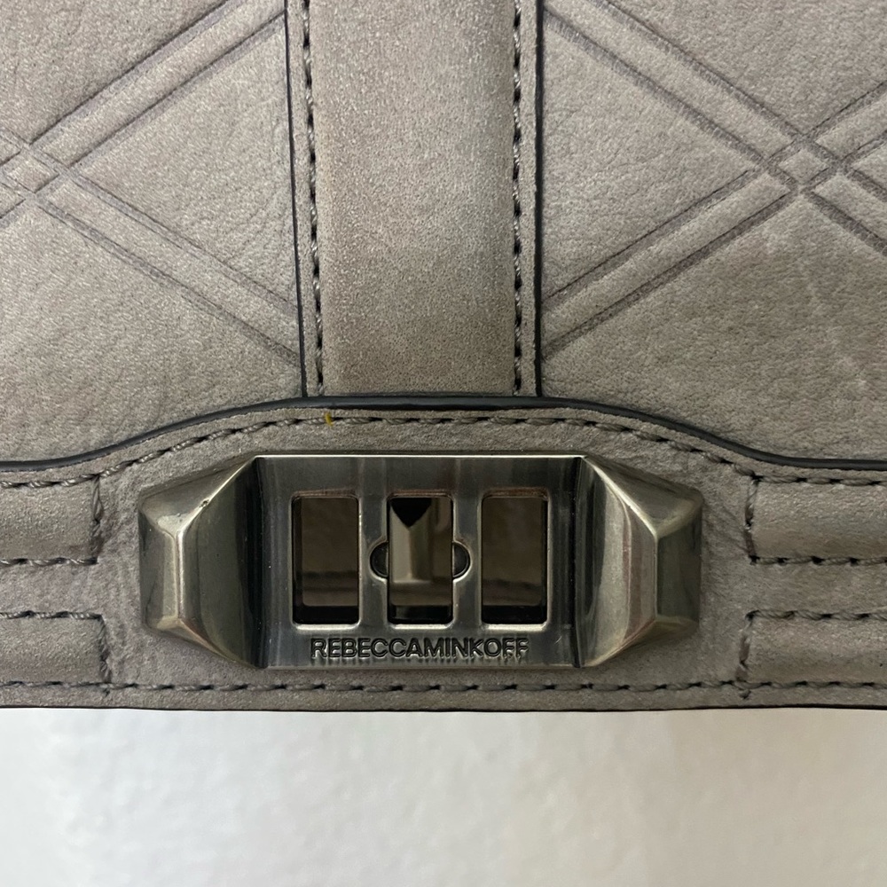 Rebecca minkoff grey crossbody with chain strap - Picture 4 of 7